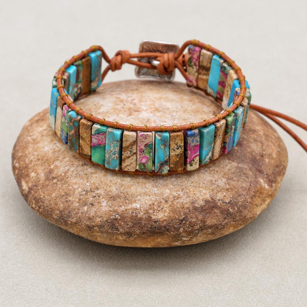 Erdvision Bohemien-Wickelarmband aus Leder und Landschaftsjaspis