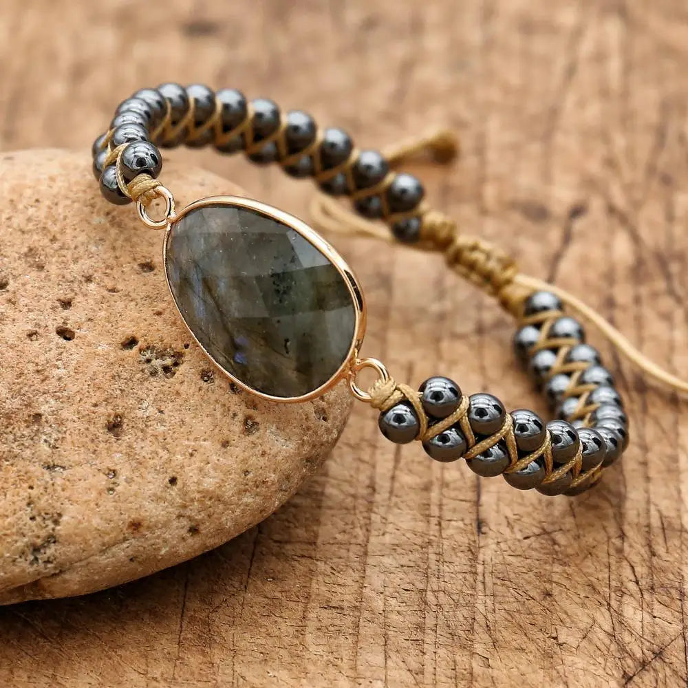Pulsera trenzada de doble capa de hematita y labradorita: protección e intuición